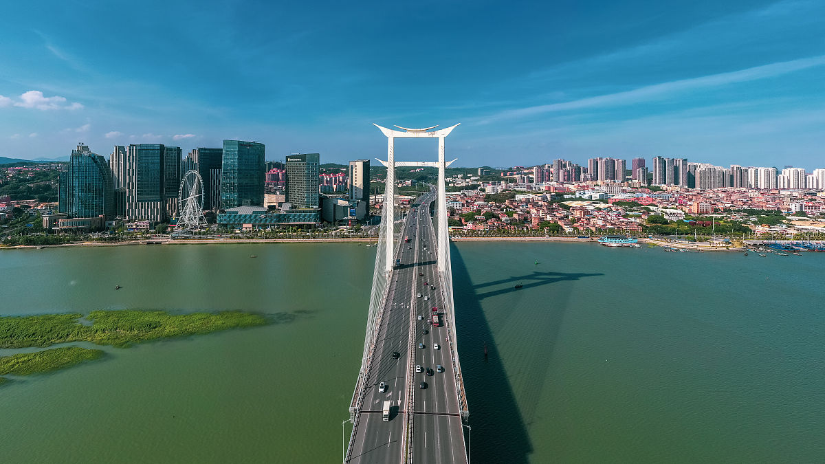 2020年7月11日,福建省泉州市晋江大桥.