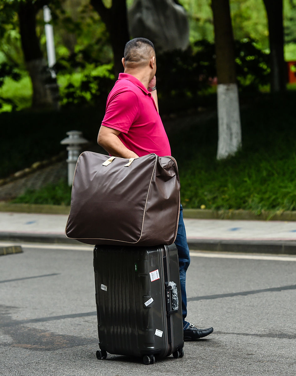 成都市航空学校专业选择指南：如何选择适合你的专业？