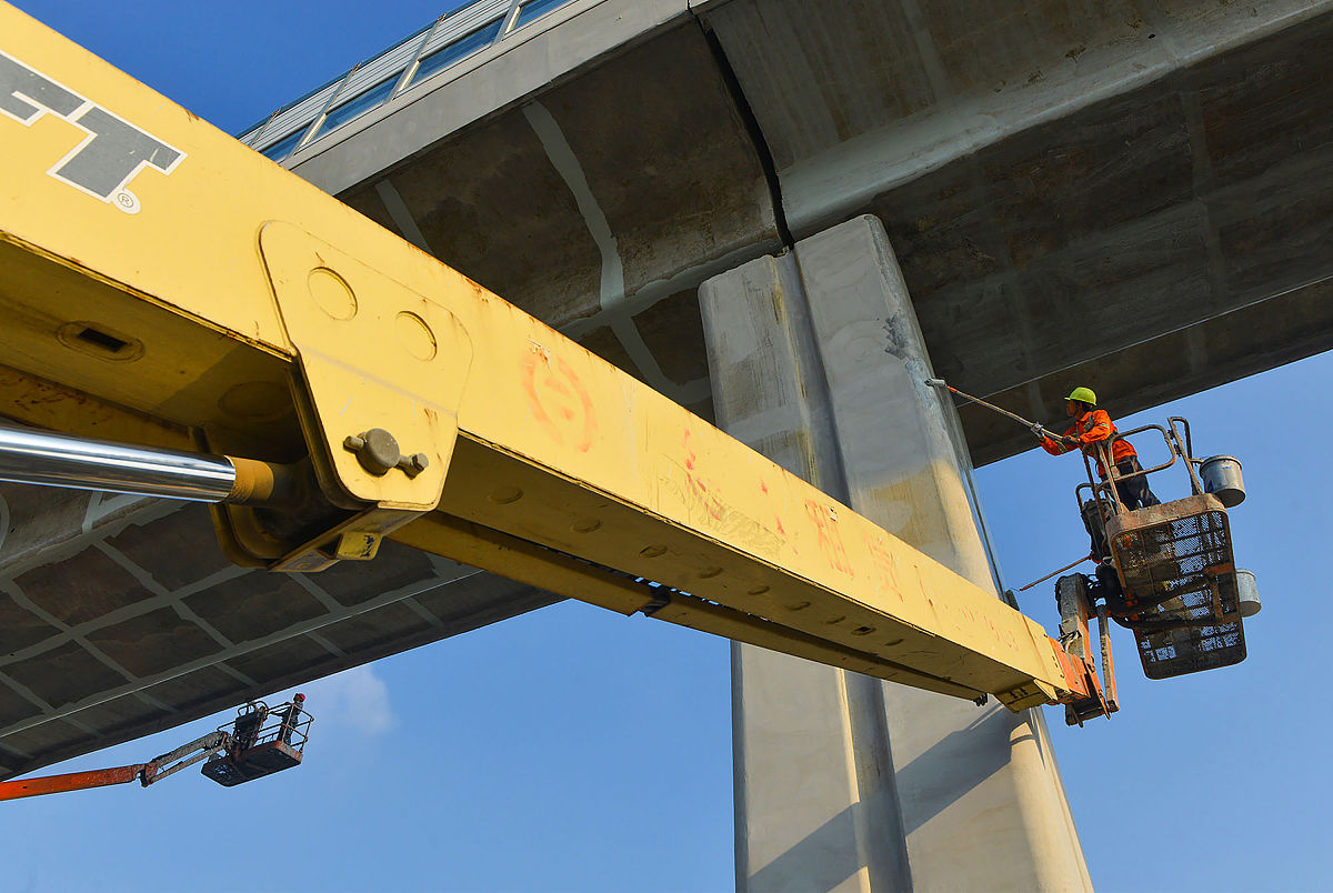 确定了表面种类后,辐射热流和哪些因素有关?