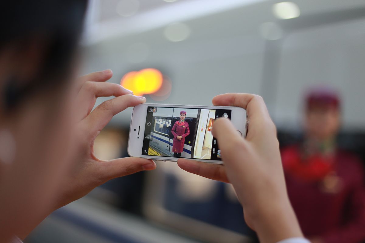 成都铁路工程技术学校解析高铁行业发展前景