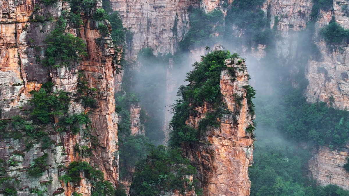 张家界一直都是经典旅游打卡地,有很多景点一定不能错过哈. 1