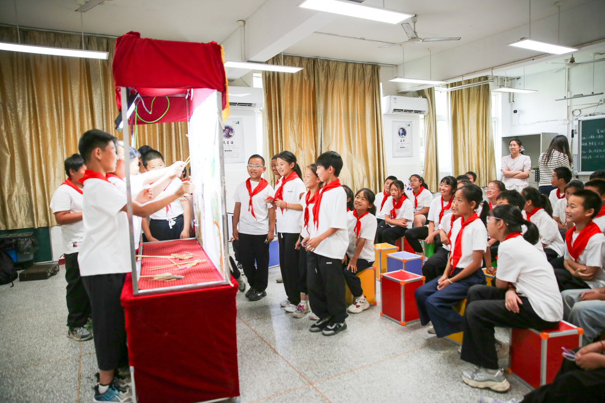 少先队队伍建设：涵盖所有人员，提升整体素质