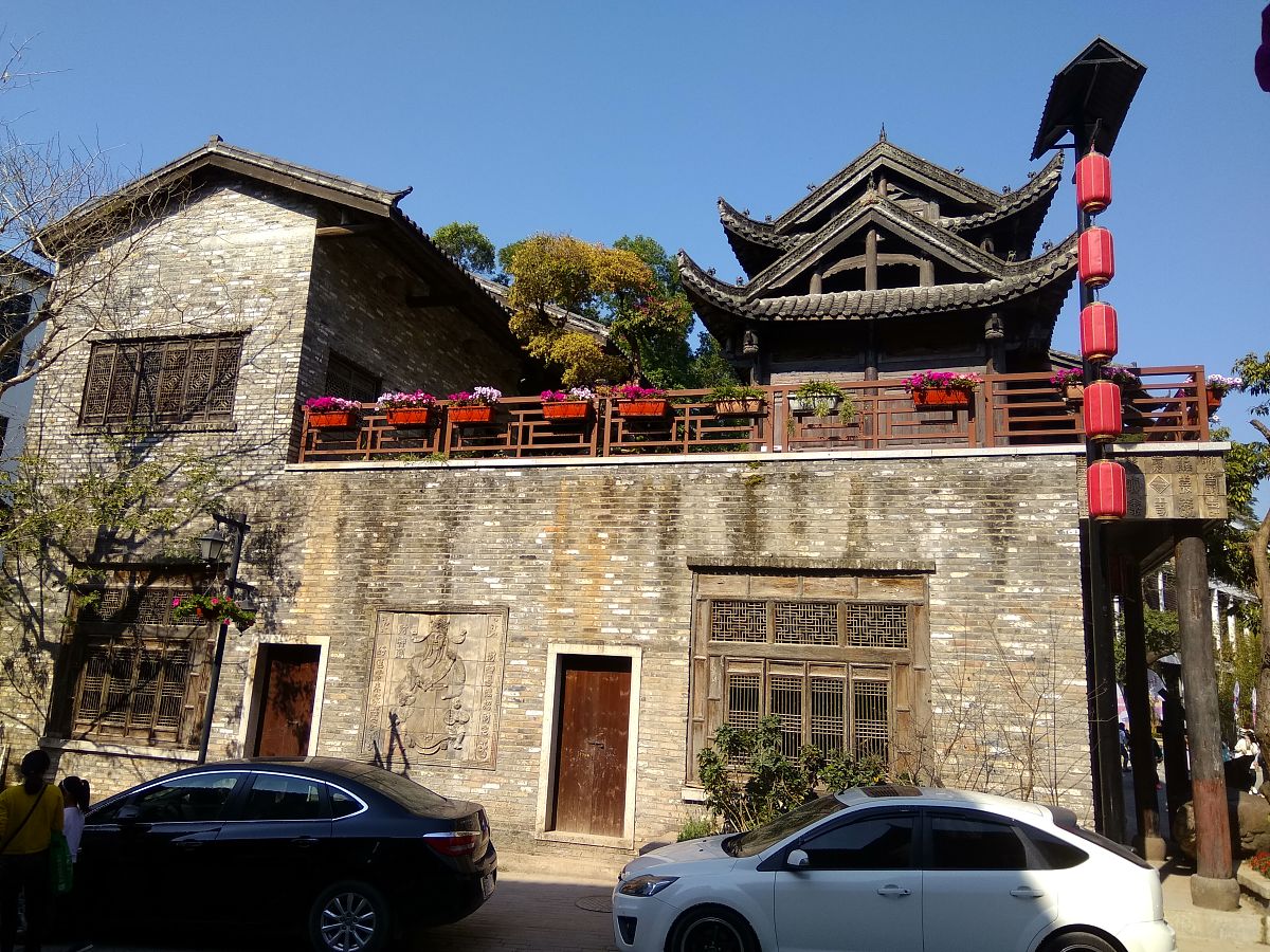 探秘甘坑客家古镇：人文视角下的历史与文化之旅