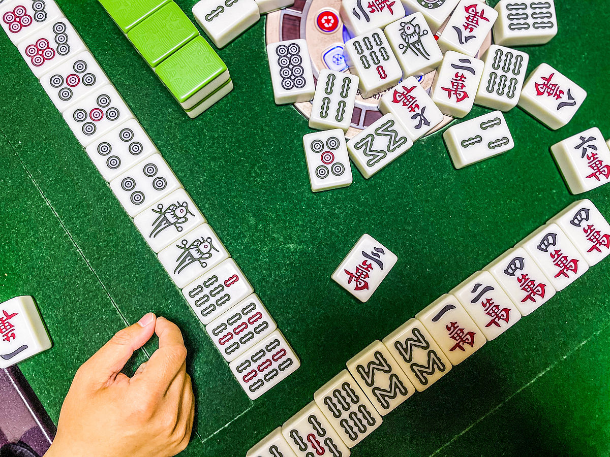 同城游诸暨包麻将点击吃以后还需要点击什么帮我用200字详细描述