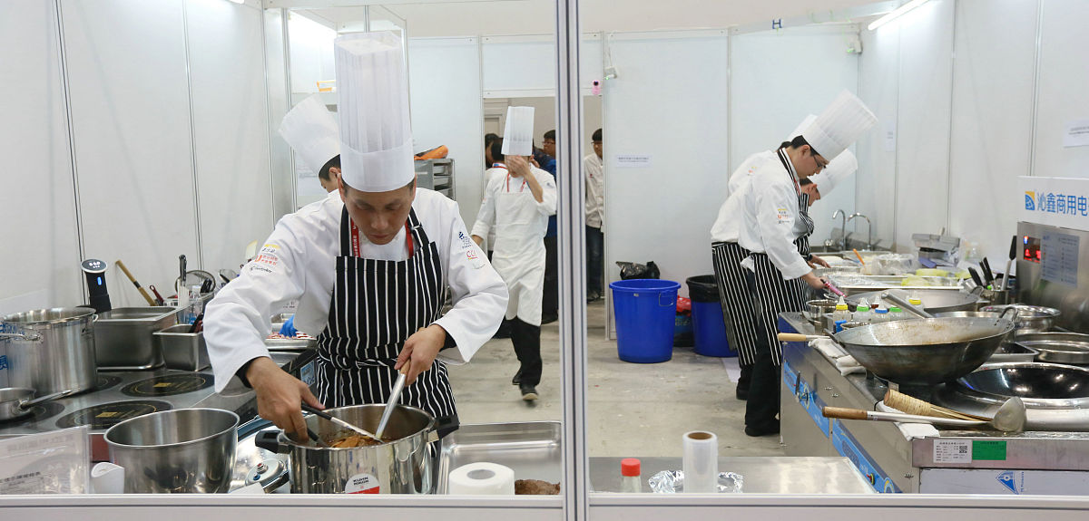 渭南厨师月薪差异大揭秘：10000元和3000元，你差在哪？