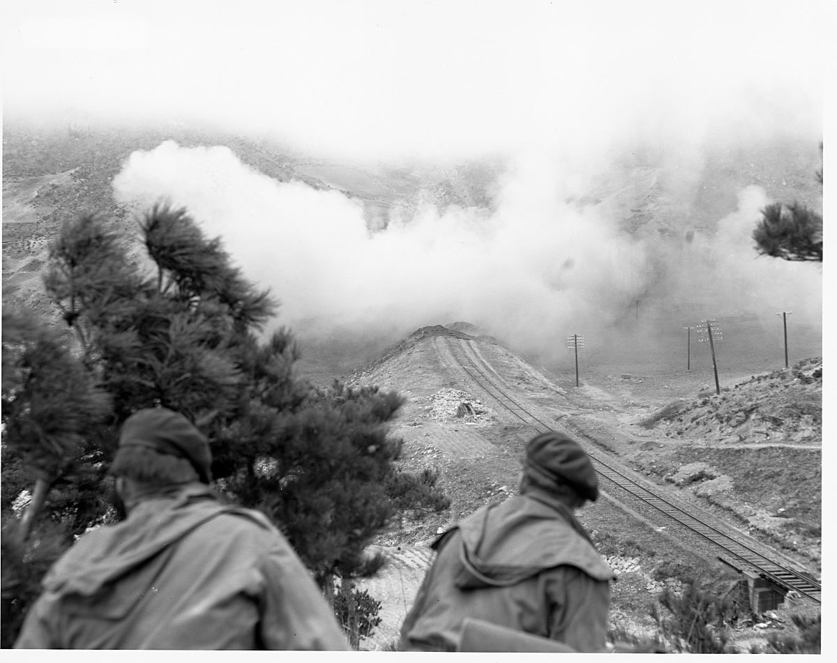 重温抗美援朝峥嵘岁月：一场触动心灵的网络直播