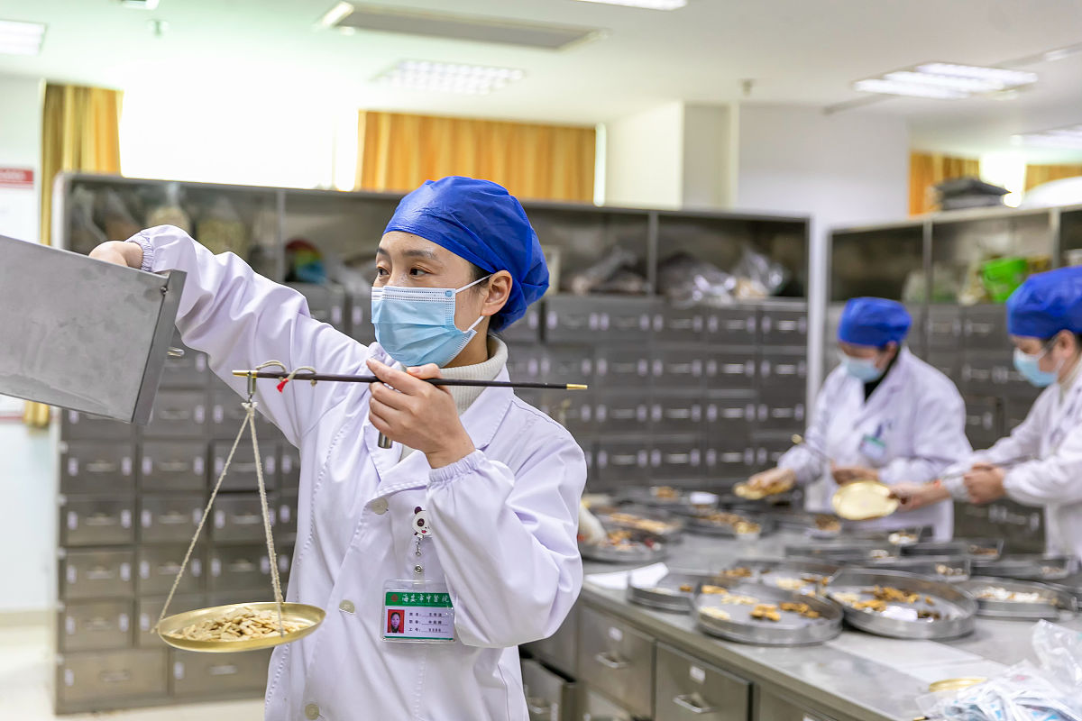 贵州药品食品检验专业学校招生条件及就业前景解读