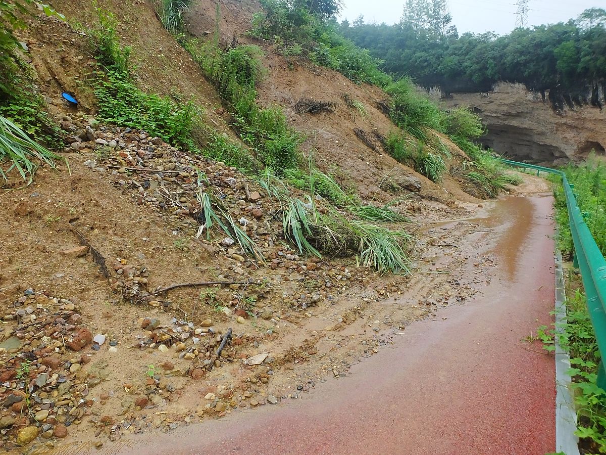 强化地灾防范风险意识