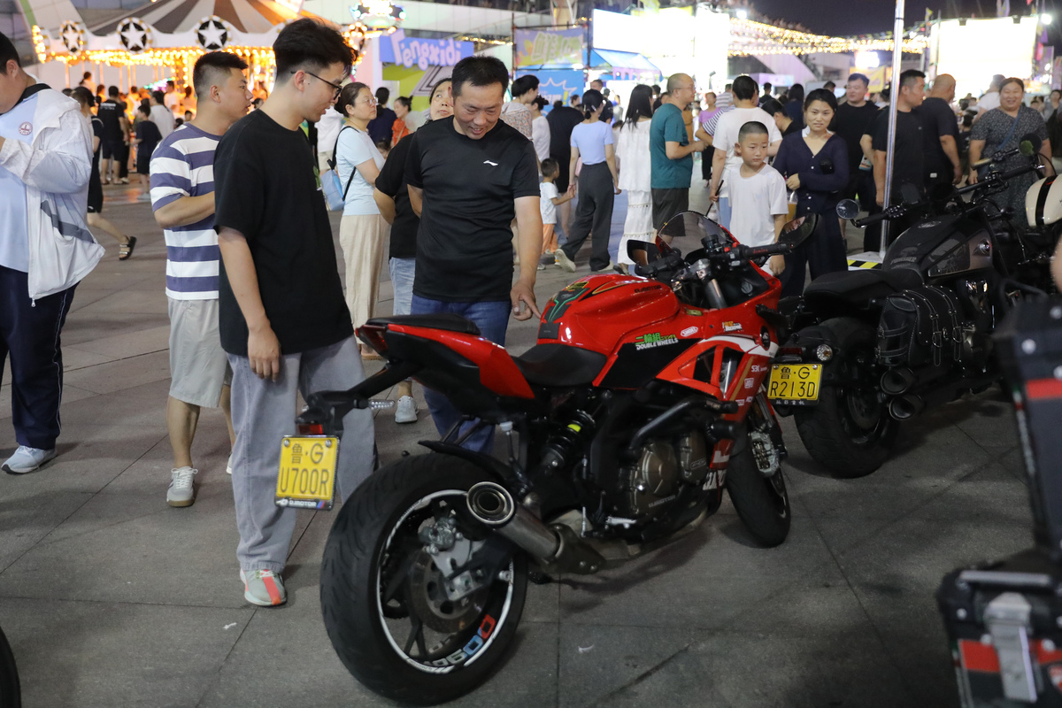 CB1000 大黄蜂 14年款骑行体验：动力强劲，操控稳定，舒适度佳