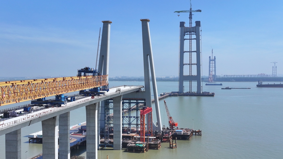 梅沙大桥建设稳步推进：水乡工程建设中心攻坚克难保畅通