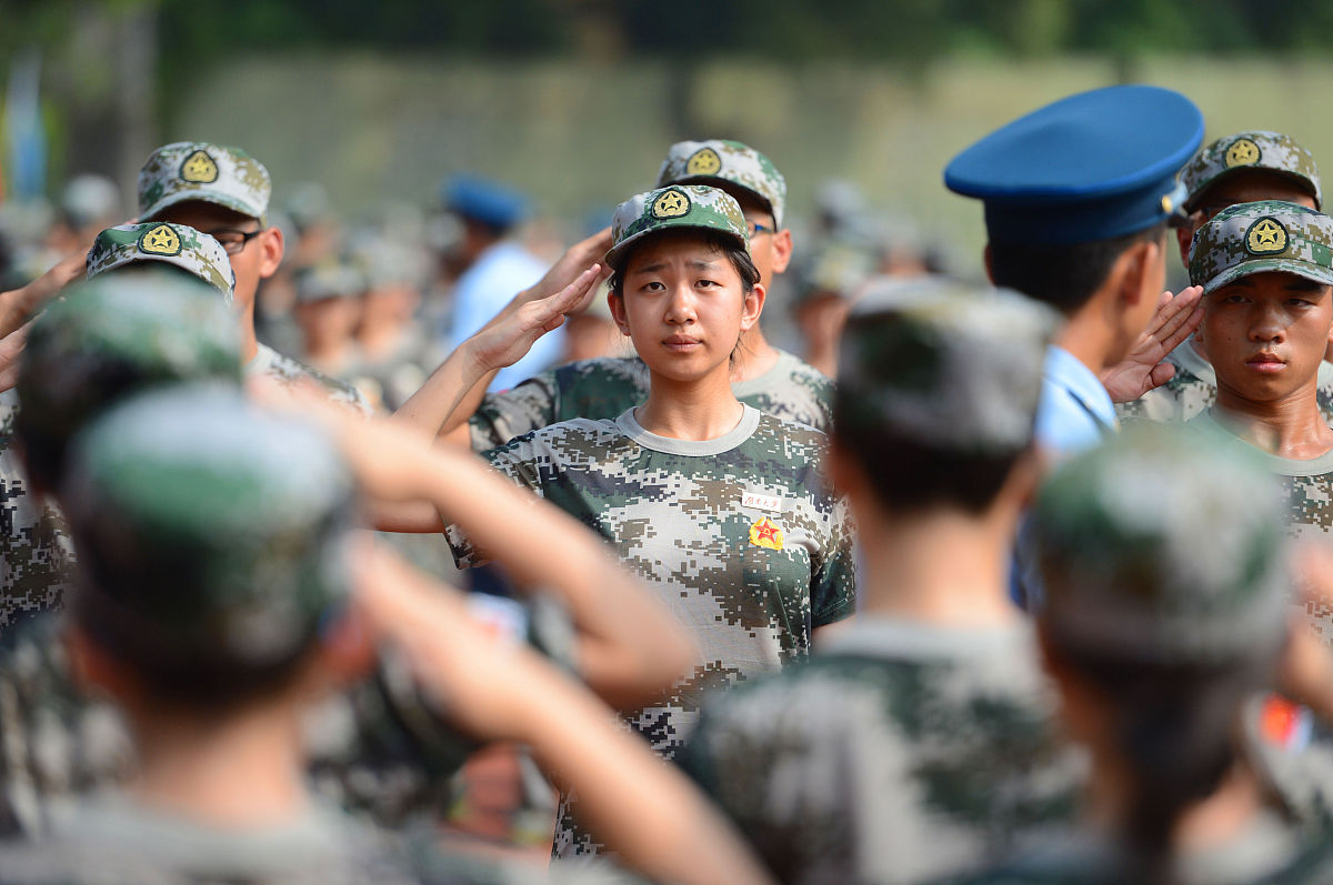 大学生军训第五天日记：正步走和跑步走训练感悟