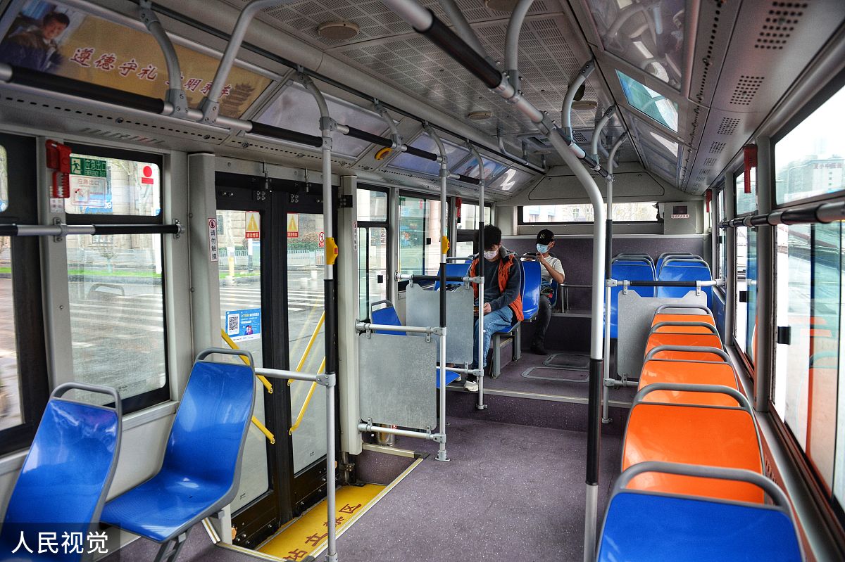 武汉118路公交车路线查询 - 起点汉口火车站，终点珞瑜路