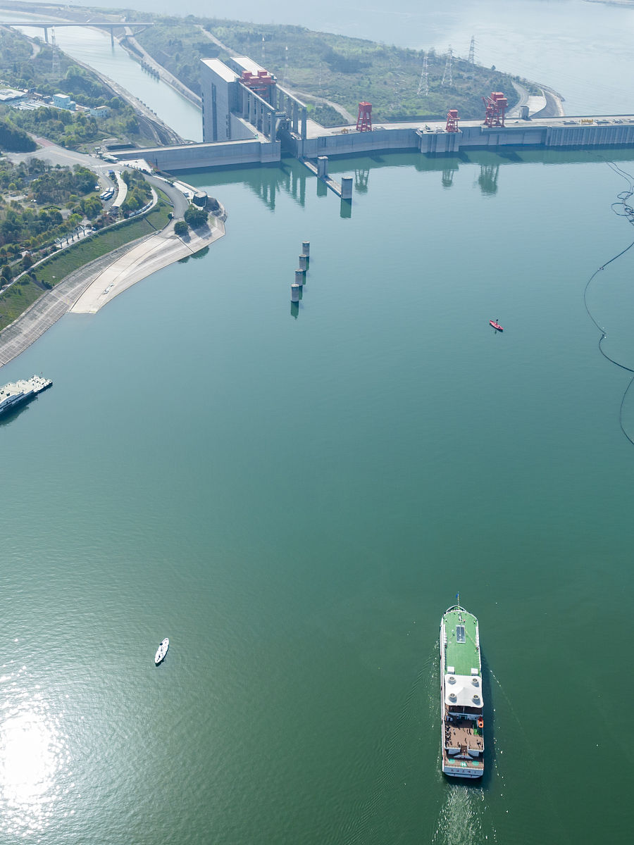 长江三峡升船机的功能原理