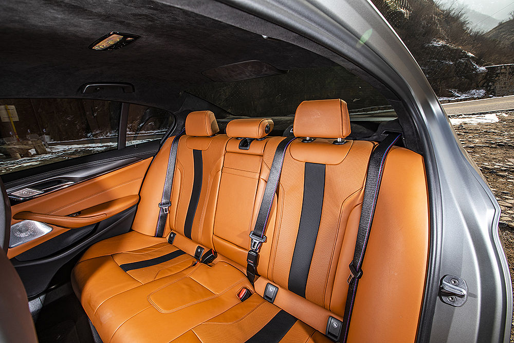 私家车和什么搭配最能体现出私家车的豪华