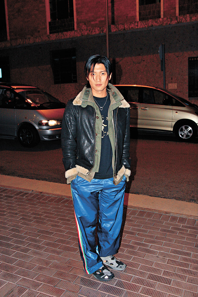 2004年1月3日,电影《玉观音》在沈阳召开影迷见面会.赵薇+++_+++电影,