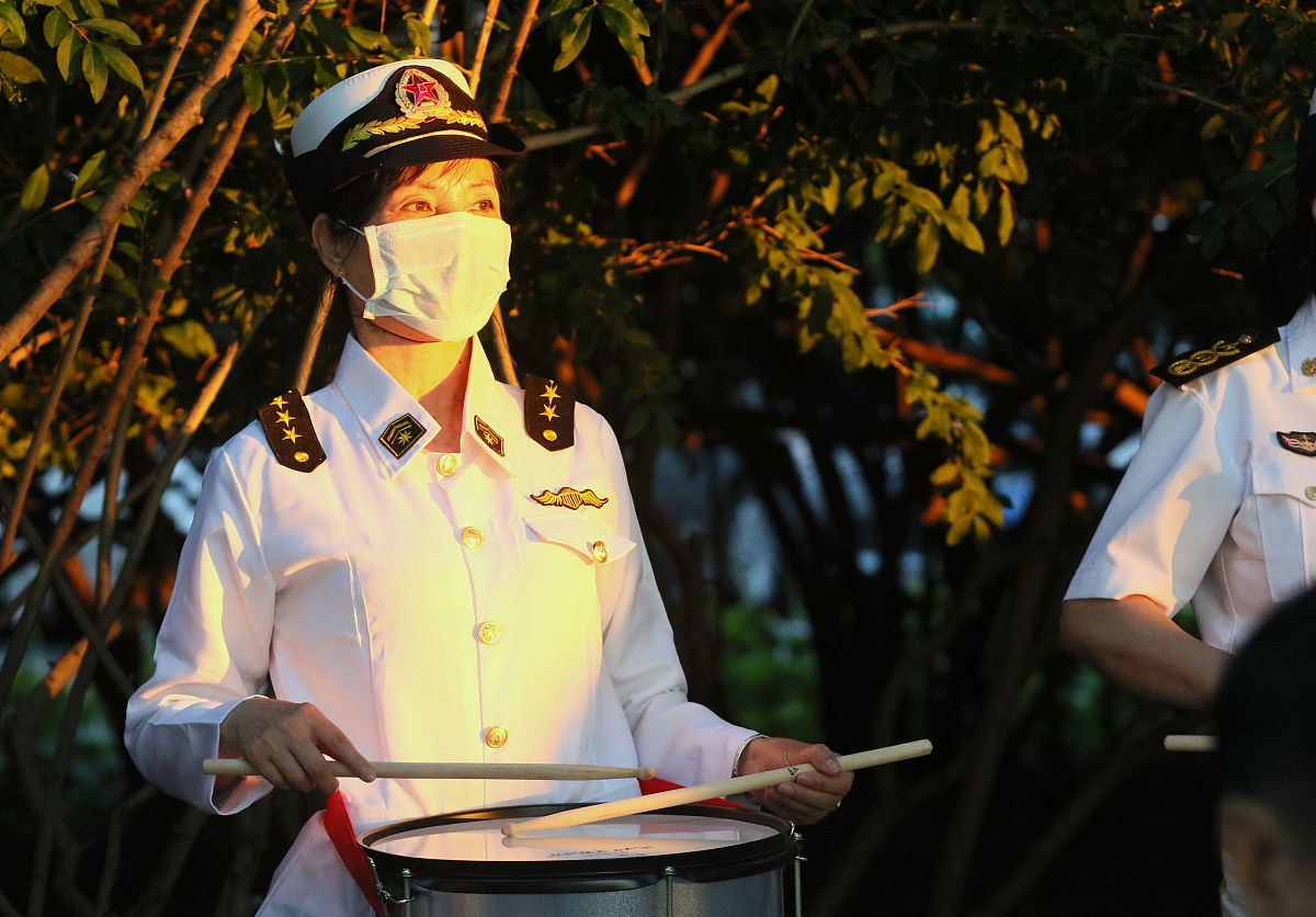 人美声甜，她用音乐温暖世界