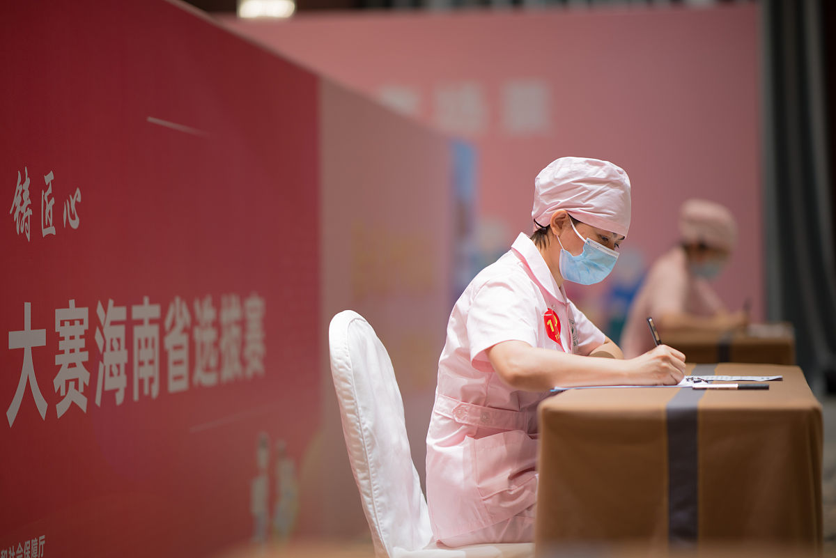 成都护士出国发展前景：机会与挑战并存