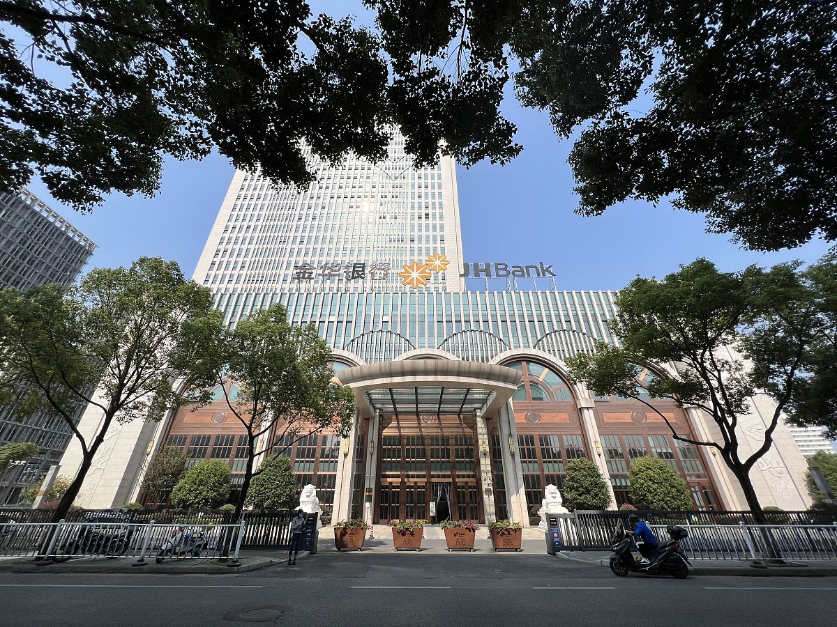 杭州滨江开元名庭酒店和星澜酒店哪个好回答加拓展。