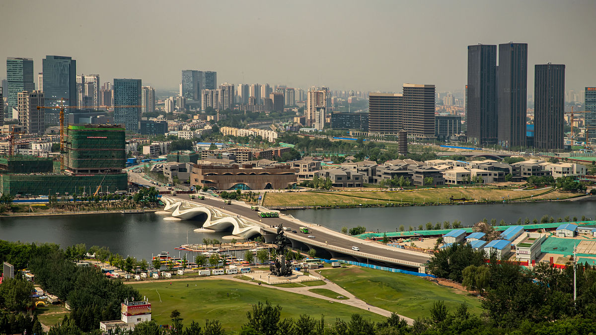 2018年05月09日,北京,通州区,北关大道跨北运河桥又名千荷泄露.
