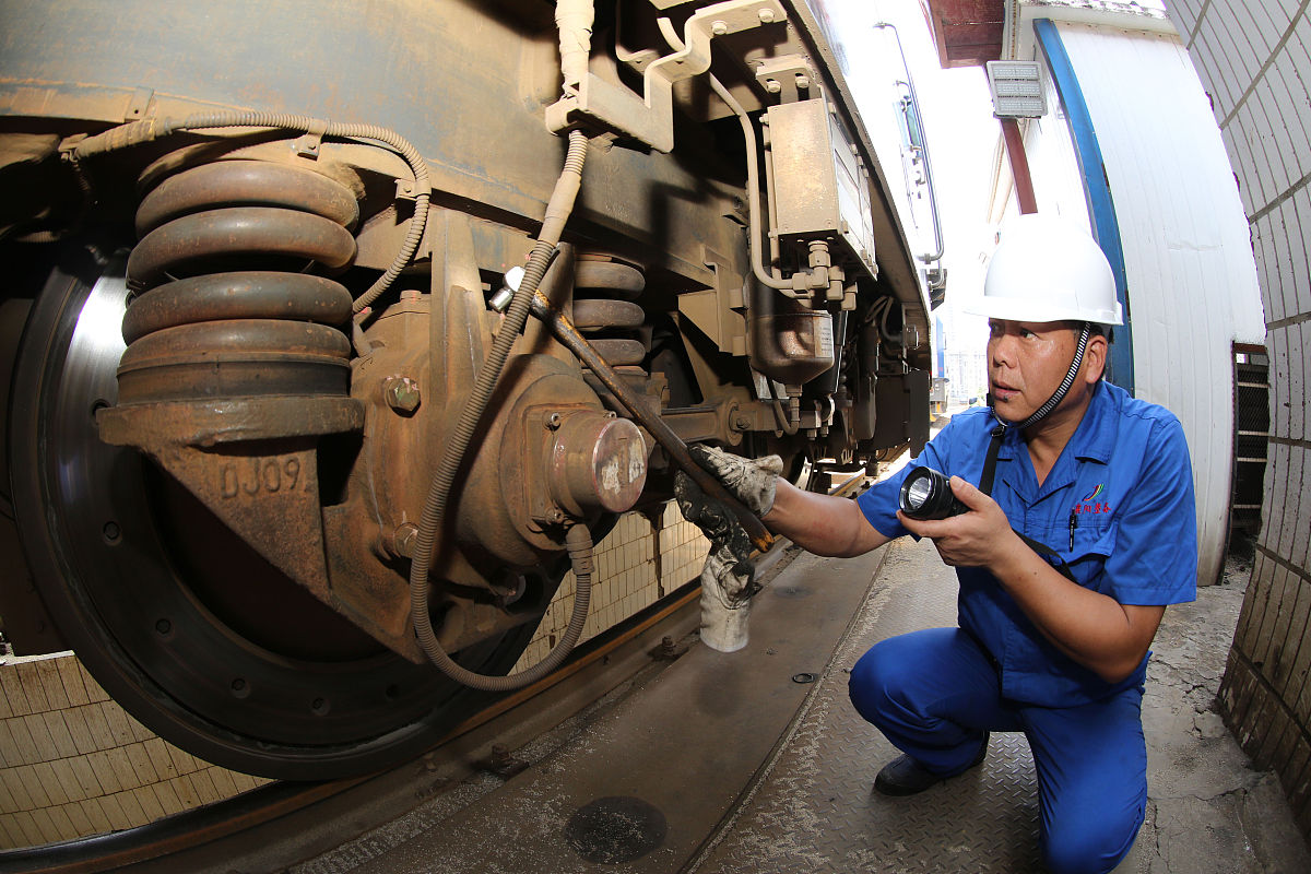 内江铁路机械学校电力机车运用与检修专业好不好会涉及哪些课程