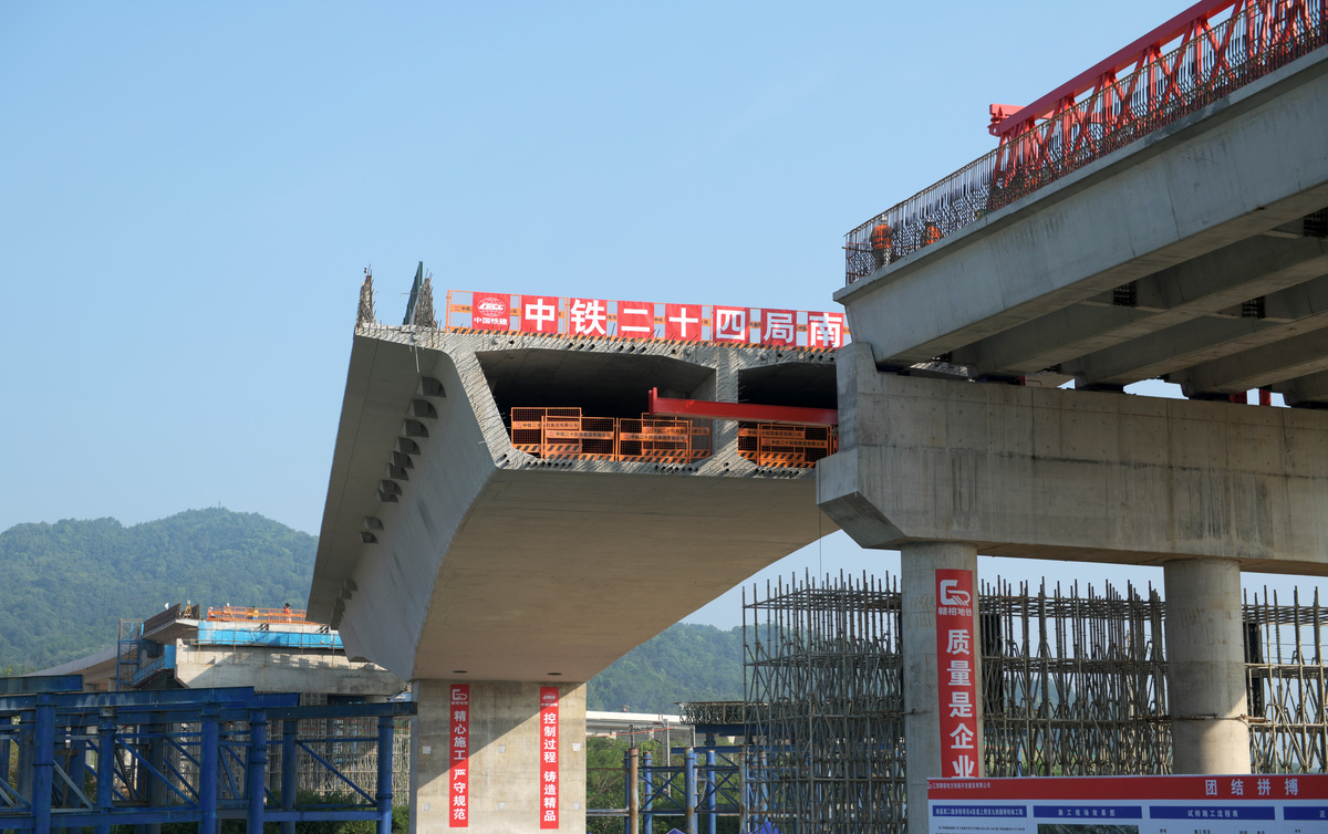 跨线桥施工合理化建议 - 提高效率、保障安全、降低成本