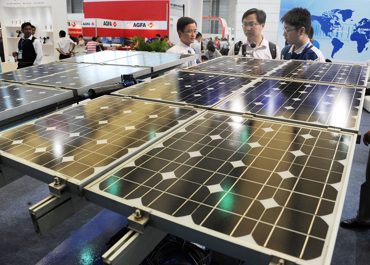 改写：美国参议院以56票对41票通过了取消关税豁免的决议9名民主党人与共和党人一起投了赞成票。如果该决议最终由白宫通过东南亚地区进口的太阳能组件关税可能高达254目前受影响的进口产品的关税都在两位数以下。