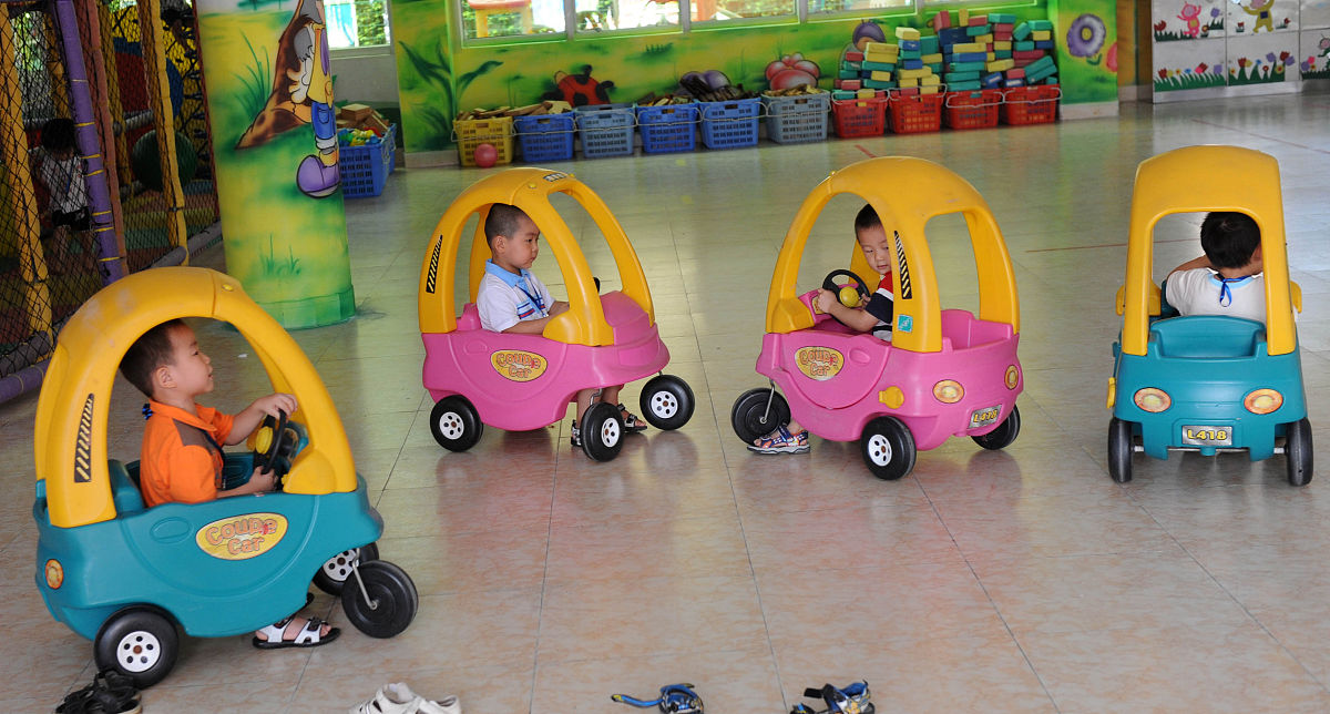 如何用童车结交新朋友：让你的孩子在玩乐中社交