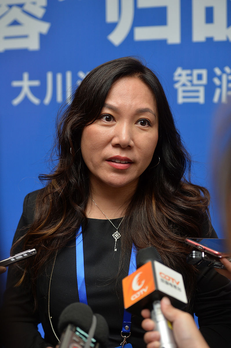 70周年校庆筹备工作的会议纪要800字2022年7月17日校长在学校一号会议室召集全体教职工扩大会议专题研究和部署百年风华100周年校庆近期筹备工作校党委书记、副书记、副校长参加会议；有关方面汇报了前期筹备情况提出了工作建议。现将会议议定事项纪要如下：一、会议认为二、会议明确三、会议强调