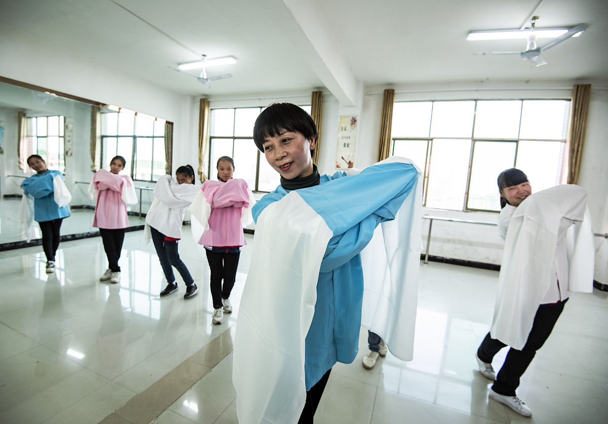 贵阳卫生学校老年人服务与管理专业介绍 - 培养老年人服务人才