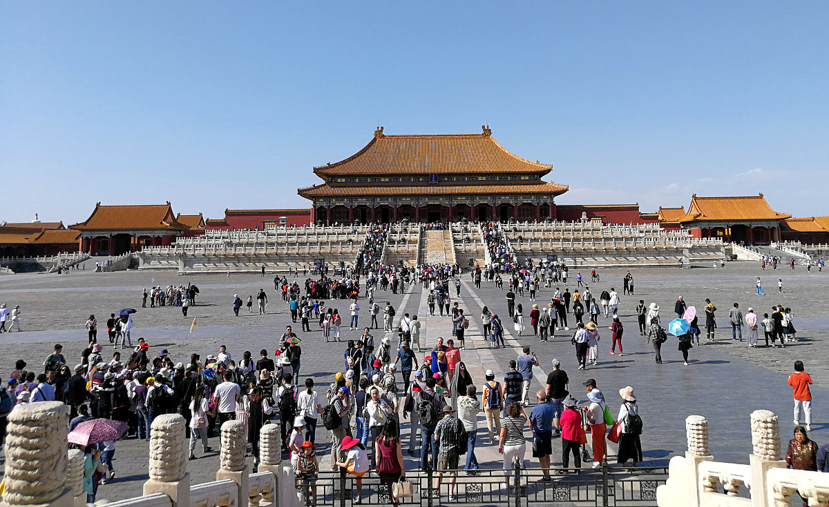 写一篇五一旅游攻略：如何避免旅游疲劳？
