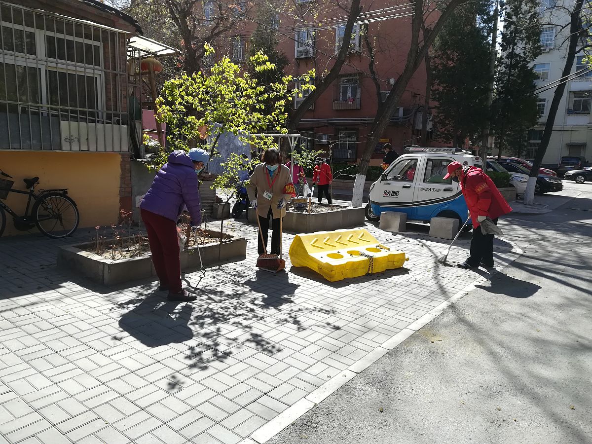 小区后巷子归谁管？前邻还是后邻？