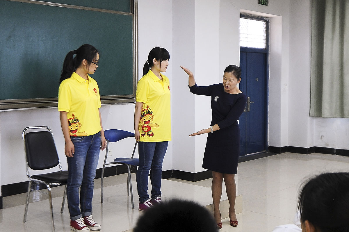 大学生个人先进事迹报告：学习上的努力与收获