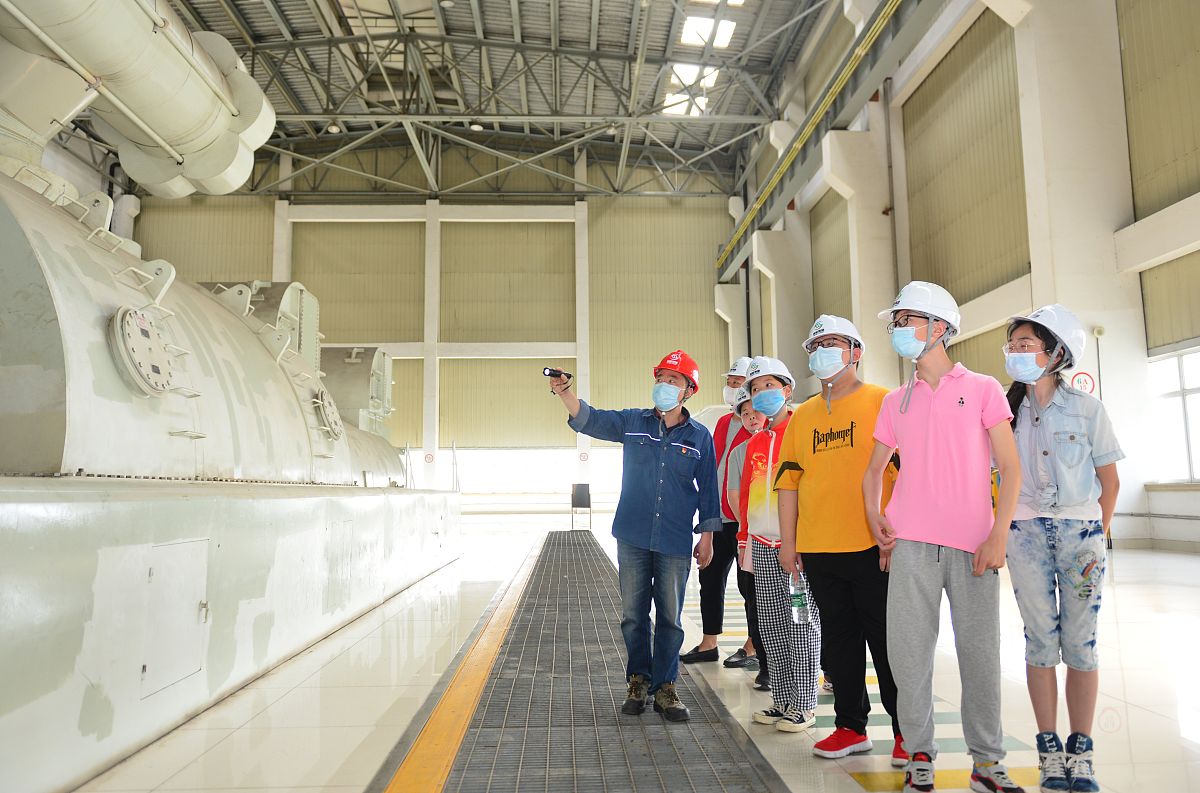 成都华阳石油技校怎么样