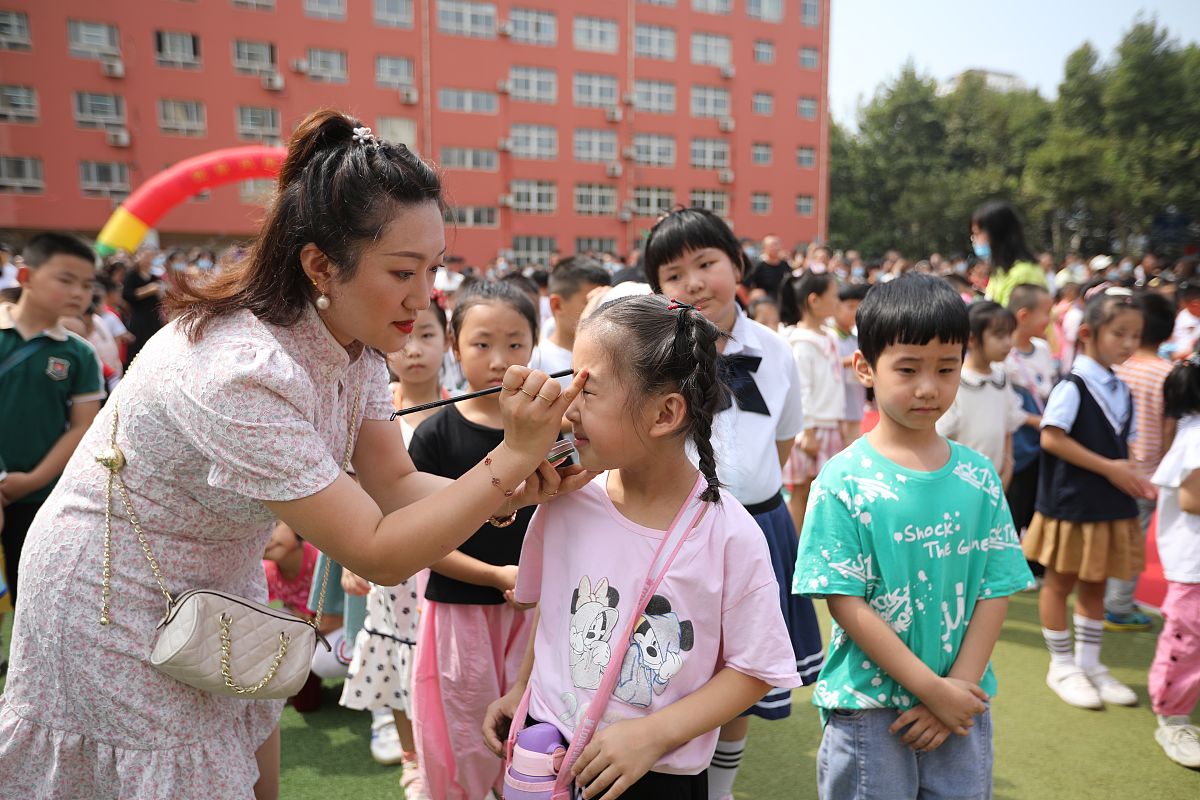 2007年小学一年级入学时间是？