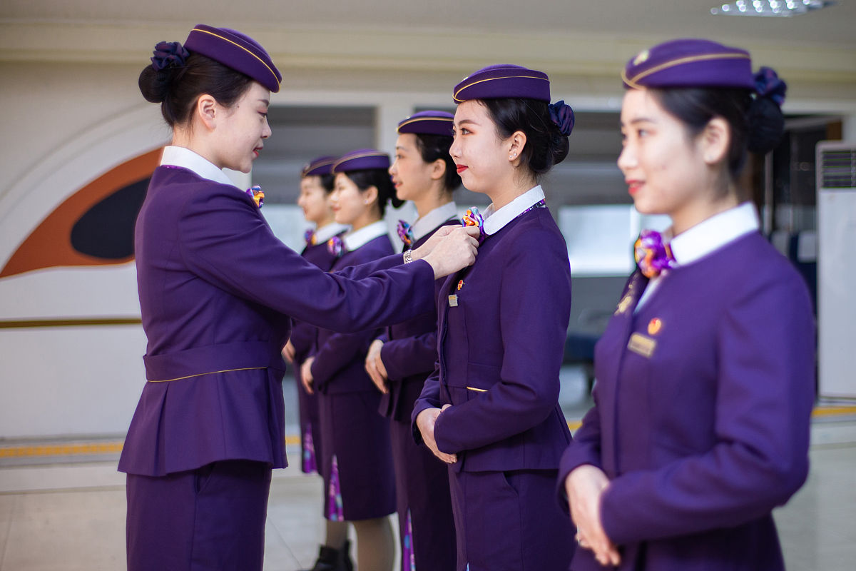 成都五月花高级技工学校高铁专业怎么样？| 高铁专业就业前景分析