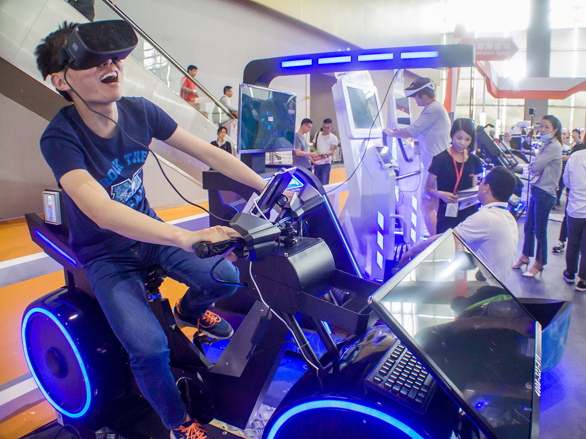 该公司的游戏目前拥有全中国几乎最好的玩家社区但同时也拥有最庞大、最令人生厌、最乌烟瘴气的孝子群体而此公司一向治理玩家社区的方略就是面对节奏装死冷处理实则是纵容不良风气的发展并从玩家不断的结晶提纯中获取更多商业利益。 打一公司至少给出两个答案暴雪娱乐除外