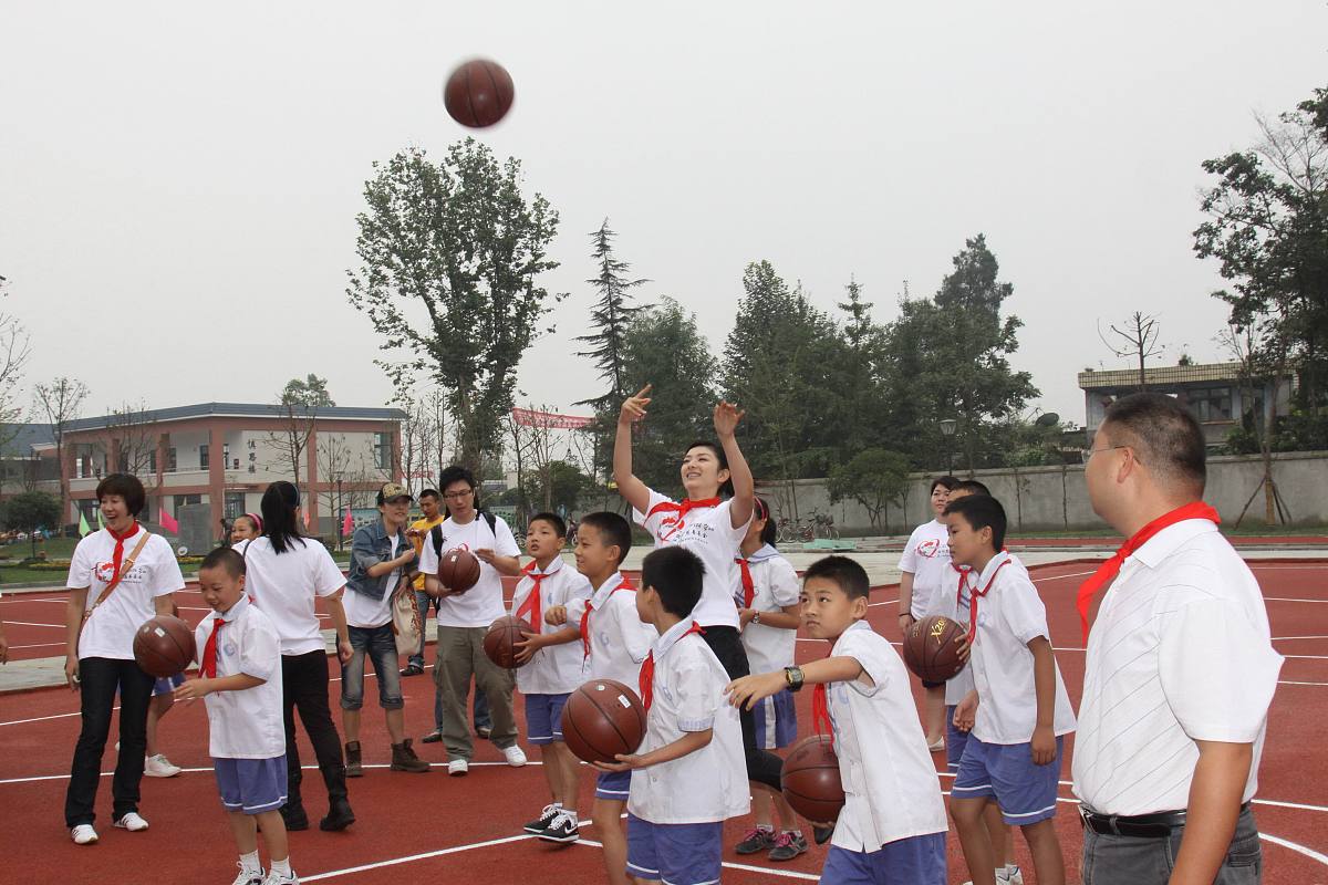 小学二年级红领巾体育健康小建议：增强体质，快乐成长
