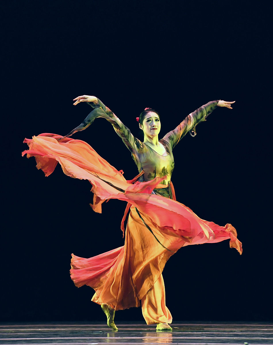 石家庄艺术职业学校专业设置：音乐、舞蹈、美术、表演等