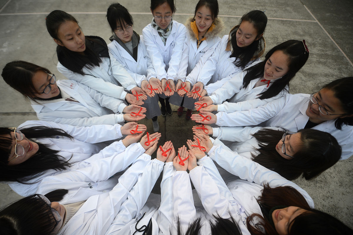 女生读中专选什么专业好？这三个专业最热门！