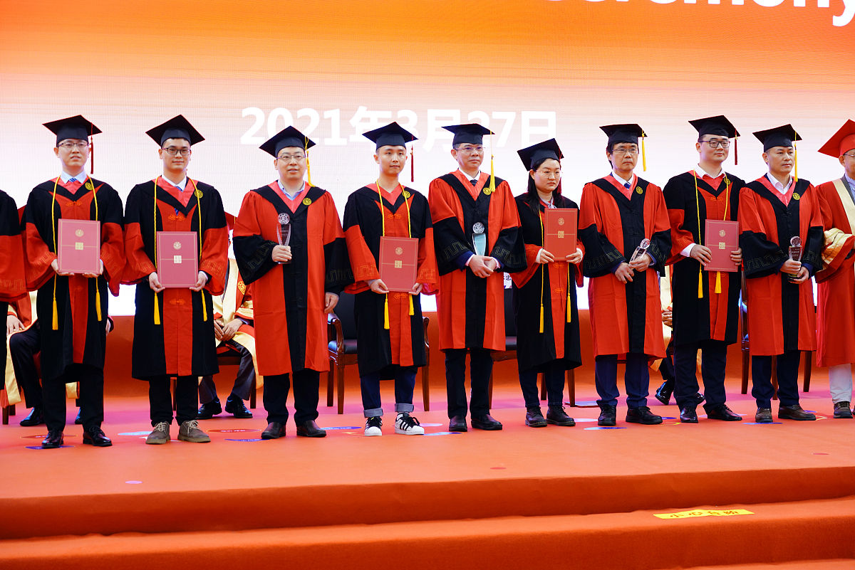 上海交通大学研究生教育：培养未来学者和行业领袖