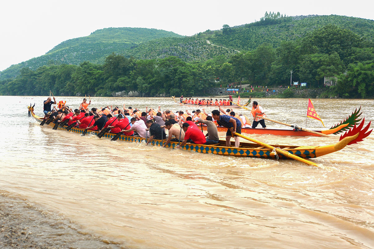 广西2022年中专学校和中专有哪些区别