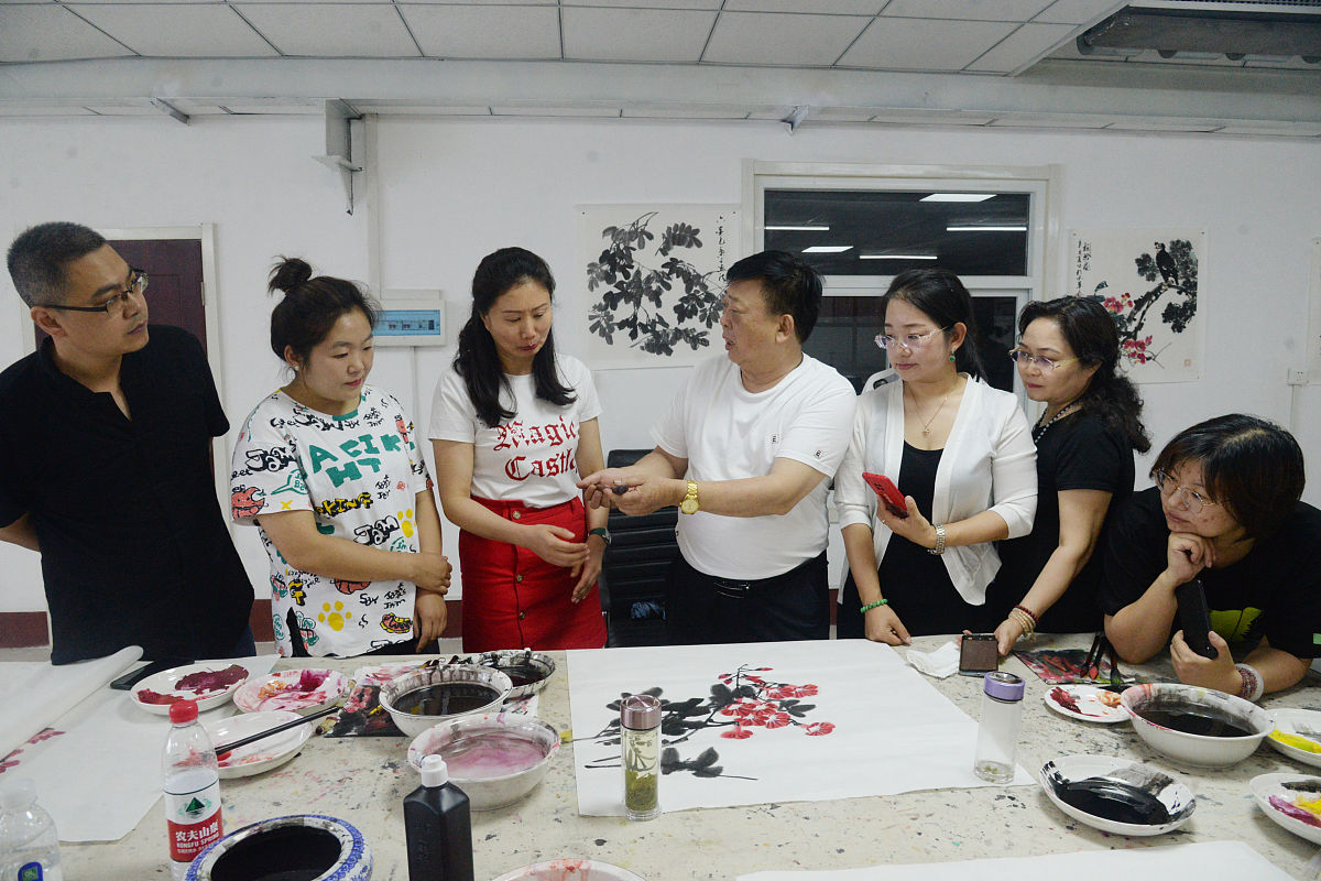 清徐县职业教育中心美术绘画专业怎么样？就业前景如何？