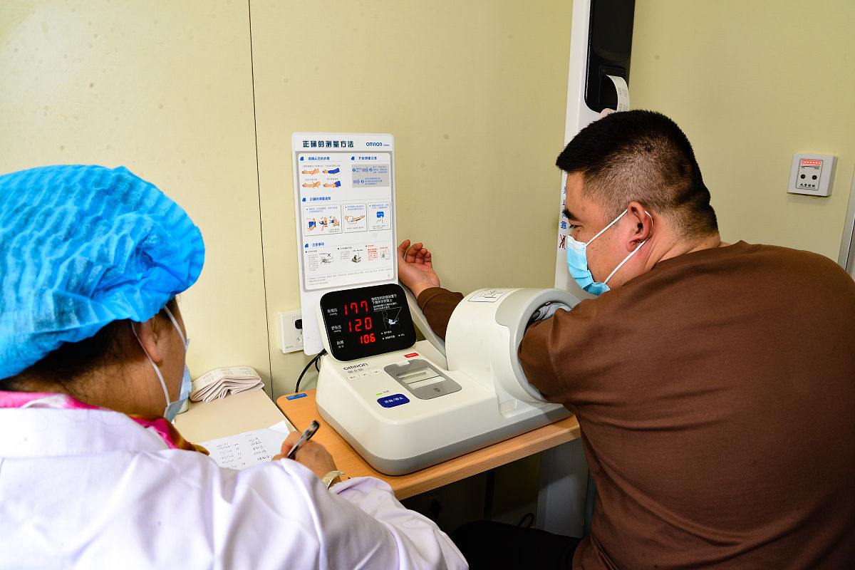 颈动脉超声检查：神经科医生的常规安排