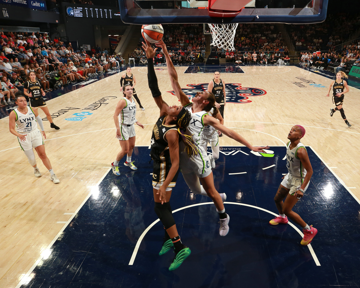 NBA 6秒挑战：365天经典时刻闪回，你还能记得吗？