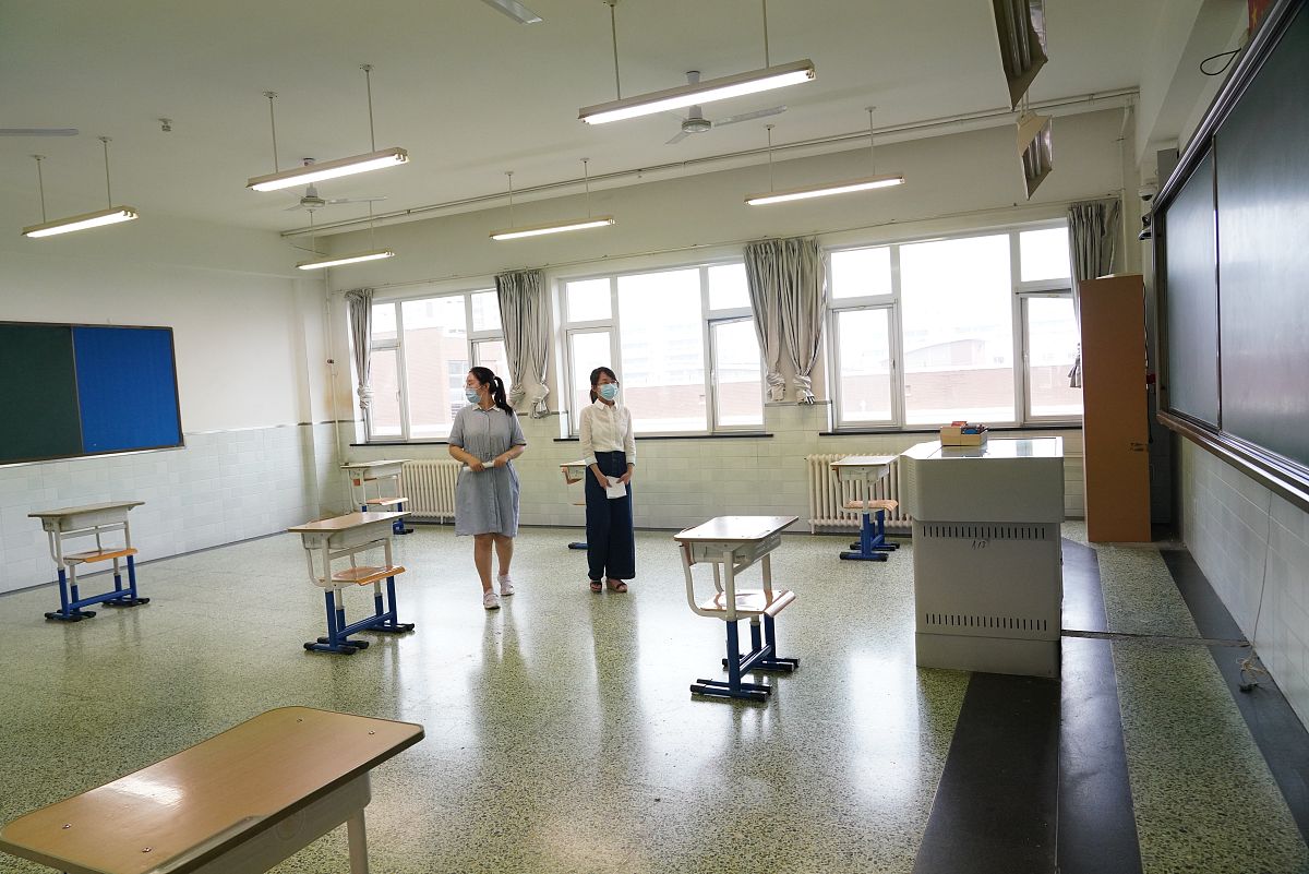 四平卫生学校医学检验专业培养目标 - 培养具有扎实理论基础和丰富实践经验的医学检验人才