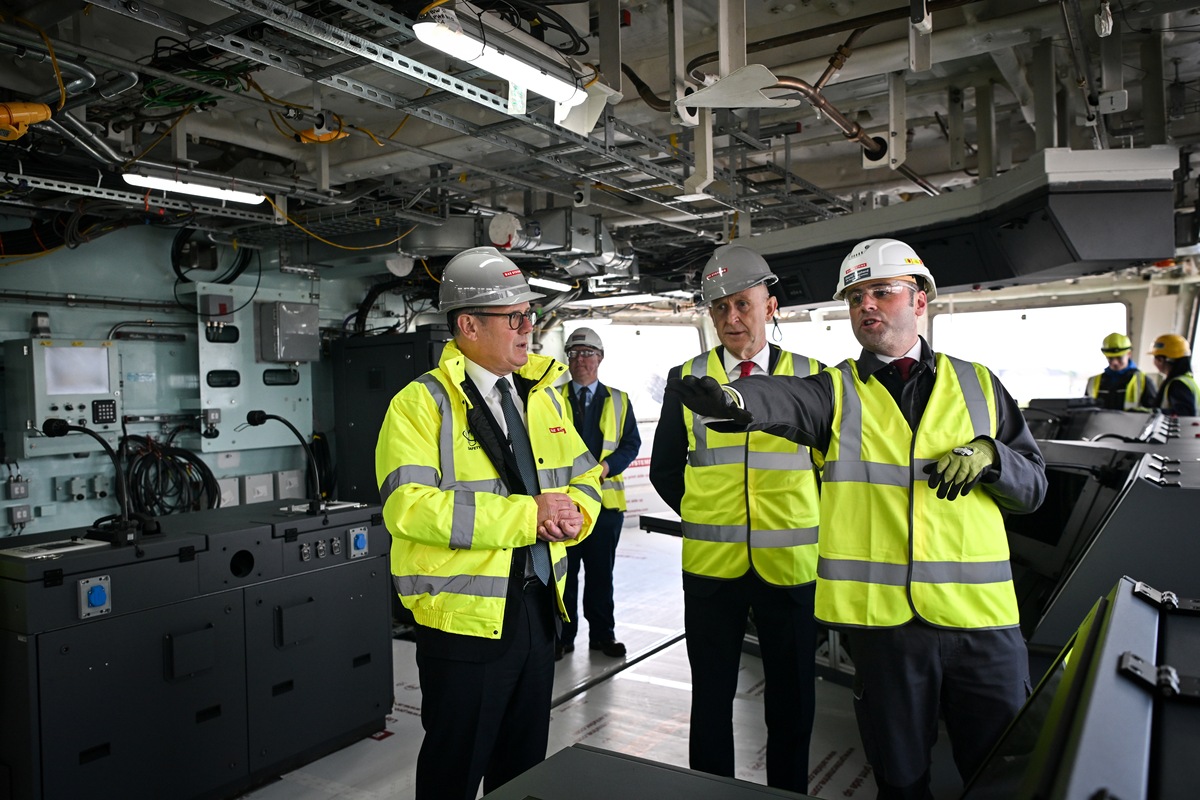 迪力亚尔：机务维修员工的典范，为航班安全贡献力量