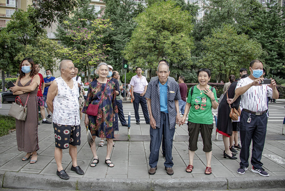 四川省温江中学2020年招生办联系电话 - 联系方式，招生政策，校园参观