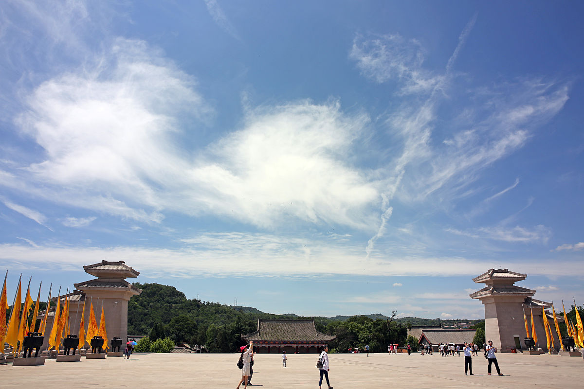 中国旅游攻略：10个必去景点，探秘历史人文与自然风光