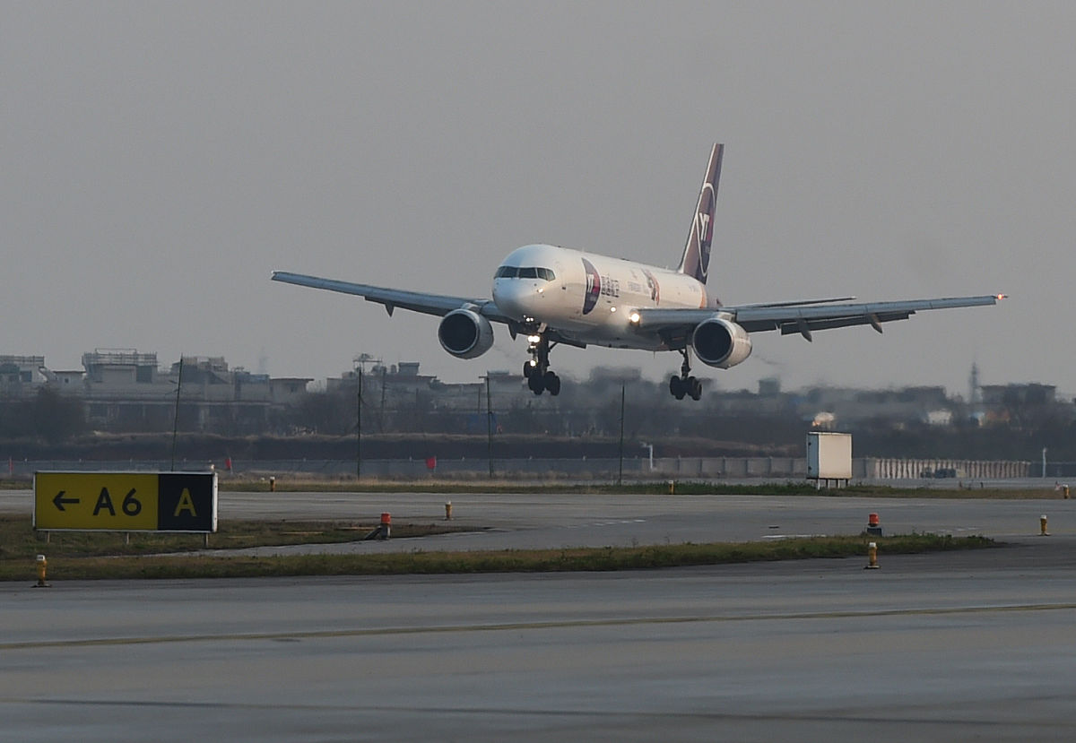 2019航空服务专业报考条件：学历、英语、身体素质等要求