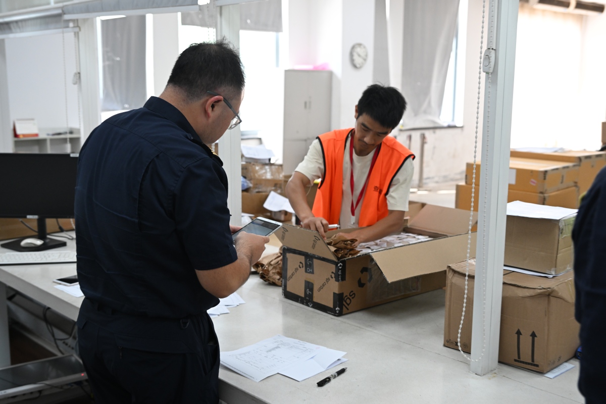 物流文员整理资料社会实践报告：从实践到成长